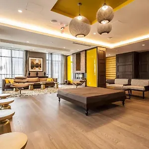 Union Square Centre Apartment Toronto